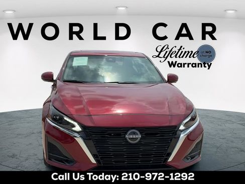 Used 2025 Nissan Altima 2.5 SL AWD/4WD image 2