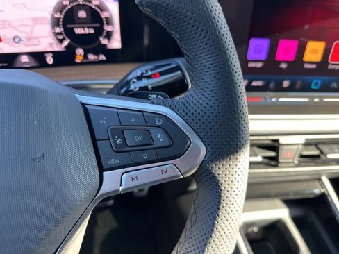 New 2026 Volkswagen Tiguan SEL R-Line image 32