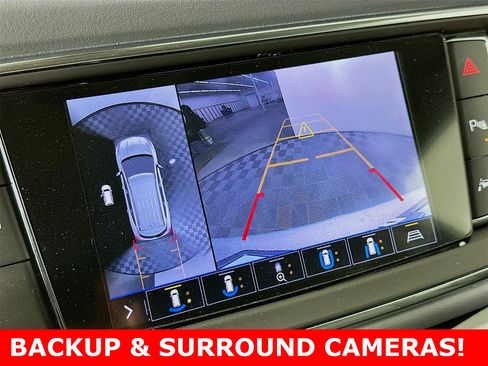 Used 2021 Buick Enclave Premium w/ Surround and Sites Package image 17