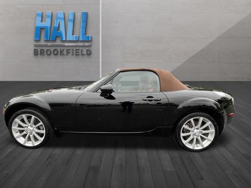 Used 2008 MAZDA MX-5 Miata Grand Touring w/ Premium Pkg RWD image 2
