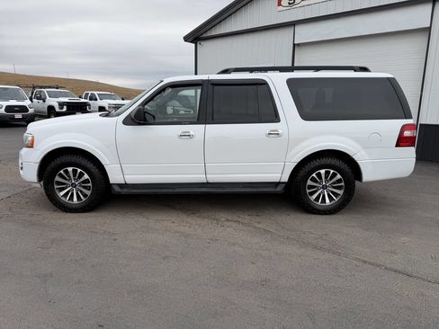 Used 2017 Ford Expedition EL XLT image 2