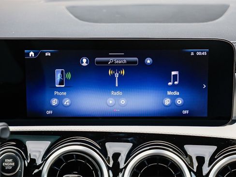 New 2025 Mercedes-Benz CLA 250 image 12