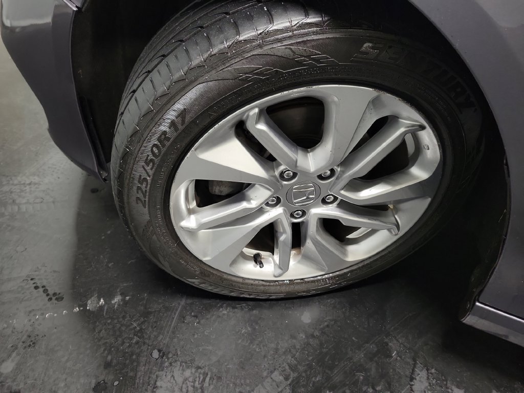 Used 2018 Honda Accord LX image 13