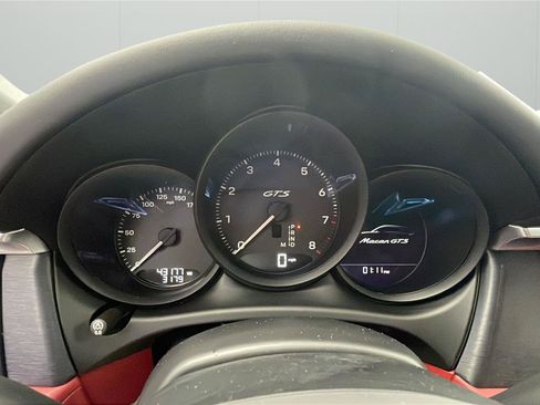 Used 2022 Porsche Macan GTS AWD/4WD image 15