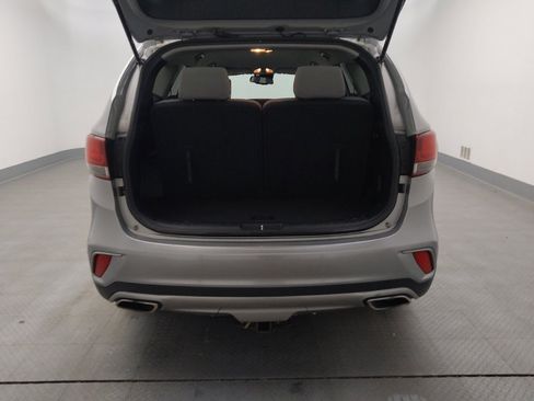 Used 2017 Hyundai Santa Fe SE image 29