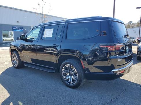 Certified 2024 Jeep Wagoneer 2WD w/ Premium Group I image 6