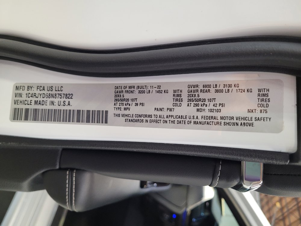 Used 2022 Jeep Grand Cherokee Overland AWD/4WD image 33