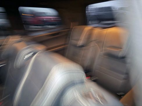 Used 2017 Mercedes-Benz GLS 63 AMG 4MATIC image 38