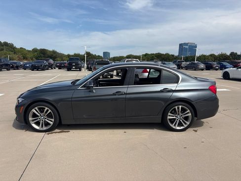 Used 2017 BMW 330i Sedan RWD image 8