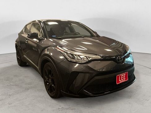 Used 2022 Toyota C-HR Nightshade image 7