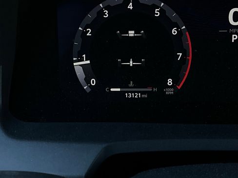 Used 2025 Toyota Tacoma TRD Off-Road image 38