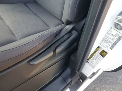 Used 2023 Nissan Frontier S w/ Technology Package RWD image 11