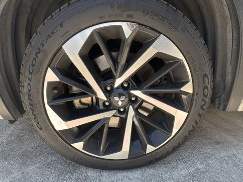 Used 2023 Mitsubishi Outlander SEL FWD image 18