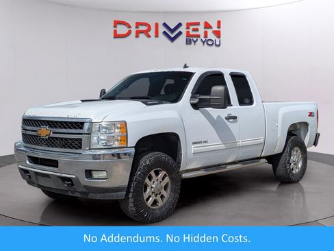 Used 2013 Chevrolet Silverado 2500 LT w/ Interior Plus Package AWD/4WD image 1