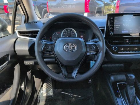 Used 2020 Toyota Corolla LE FWD image 15