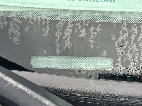 Used 2024 Ford Expedition Limited image 9