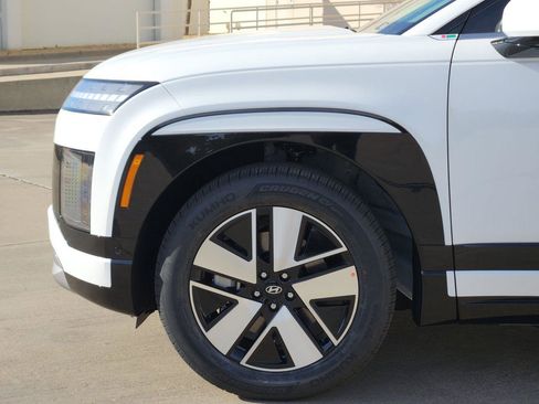 New 2026 Hyundai Ioniq 9 SEL image 5