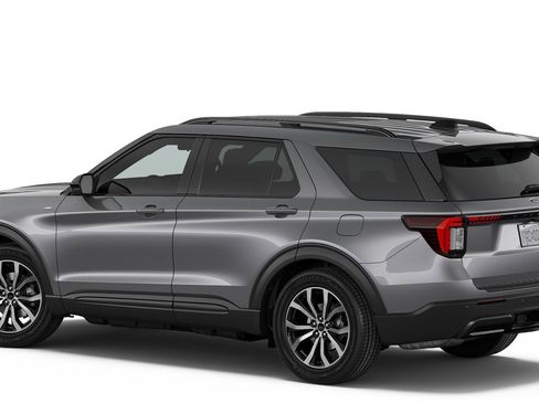 New 2026 Ford Explorer ST-Line image 2