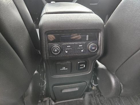 Used 2017 GMC Acadia Denali w/ Technology Package image 18