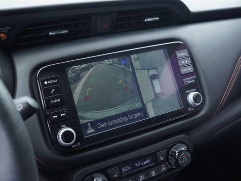 Used 2023 Nissan Kicks SR w/ SR Premium Package FWD image 14