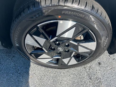 Used 2025 Hyundai Kona SEL image 23