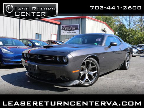 Used 2021 Dodge Challenger R/T image 1