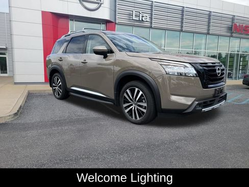 Certified 2024 Nissan Pathfinder Platinum w/ Lighting Package (N93) AWD/4WD image 23