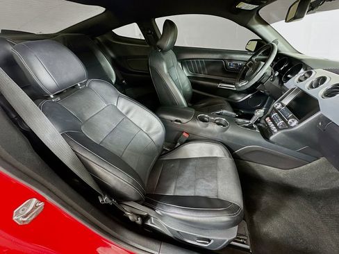 Used 2015 Ford Mustang GT Premium image 33