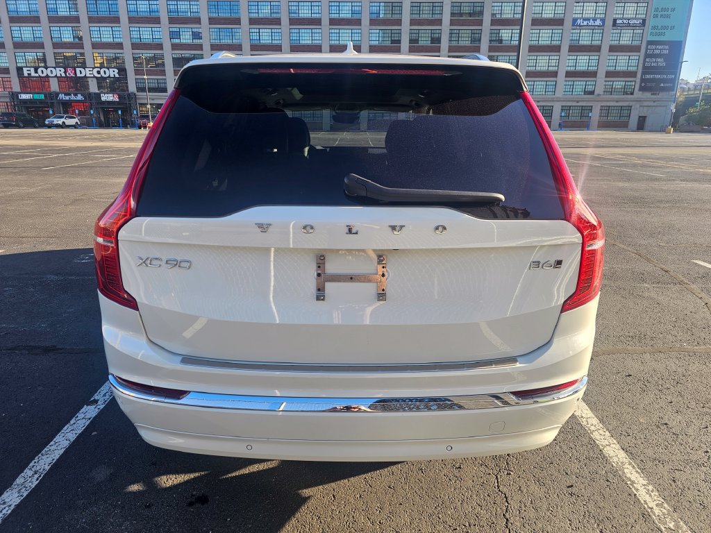 Certified 2024 Volvo XC90 B6 Ultimate w/ Protection Package Premier AWD/4WD image 25