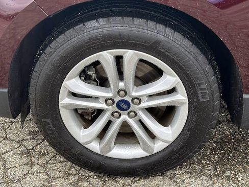 Used 2020 Ford Edge SEL w/ Cold Weather Package image 10