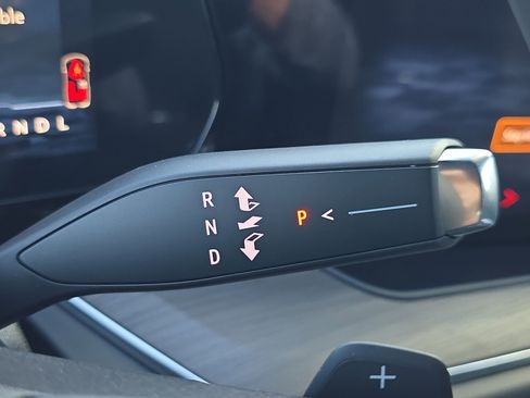 New 2026 Chevrolet Suburban LT w/ Comfort Package image 31