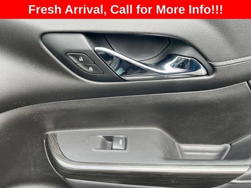 Used 2021 GMC Acadia SLT w/ Preferred Package FWD image 6