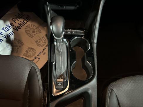 Used 2024 Buick Encore GX Preferred image 21