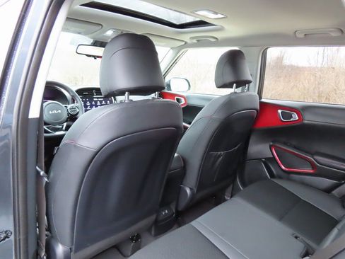 Certified 2023 Kia Soul GT-Line image 25