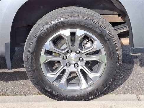 Used 2024 Chevrolet Silverado 1500 High Country w/ Technology Package image 30