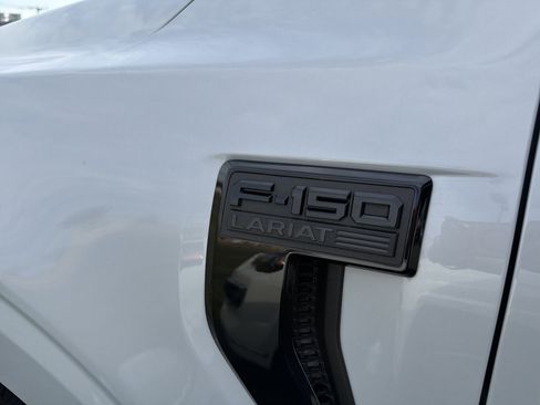 Used 2025 Ford F150 Lariat w/ Equipment Group 501A Mid image 9