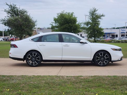 New 2026 Honda Accord Touring image 7