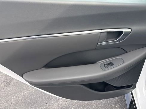 Used 2023 Hyundai Sonata SEL Plus image 18