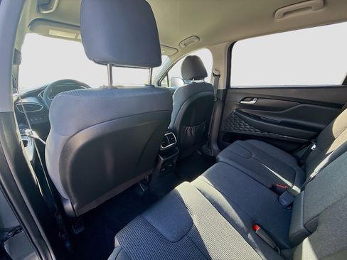 Used 2020 Hyundai Santa Fe SE image 21