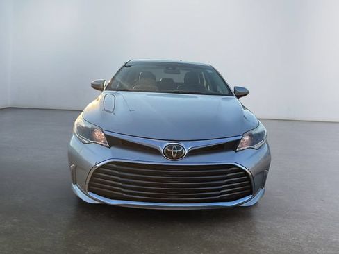Used 2018 Toyota Avalon XLE FWD image 8