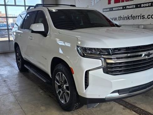 Used 2021 Chevrolet Tahoe LT w/ LT Signature Package image 9