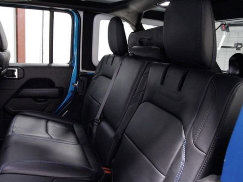 Used 2024 Jeep Wrangler Unlimited Rubicon 4xe image 19