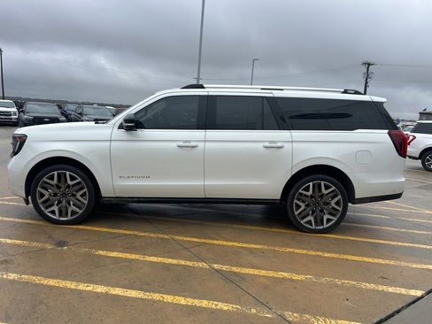 Used 2025 Ford Expedition Max Platinum w/ Platinum Ultimate Package image 6