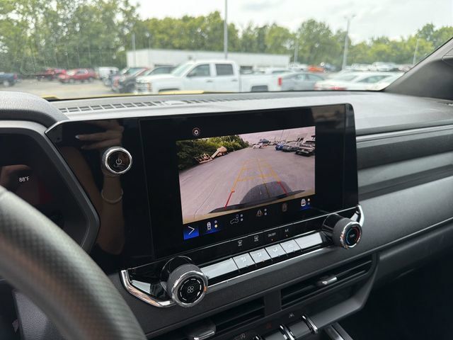 Certified 2024 Chevrolet Colorado Trail Boss w/ Technology Package AWD/4WD image 27