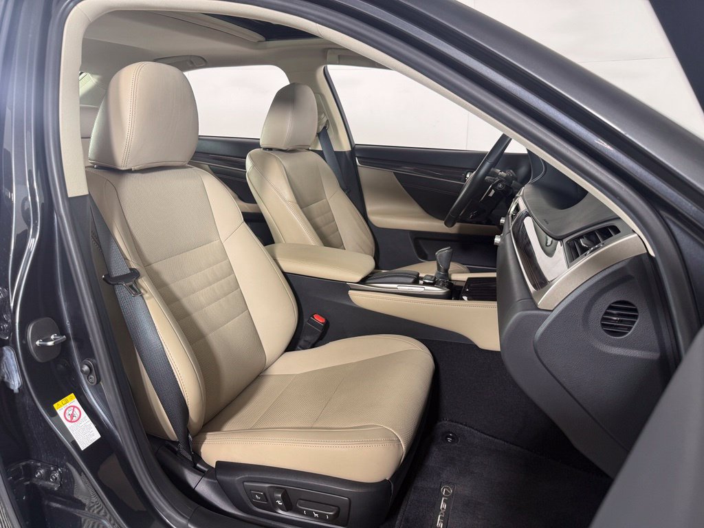 Used 2018 Lexus GS 350 RWD image 25