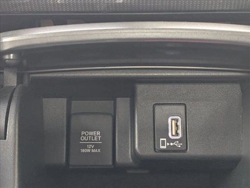 Used 2018 Honda Accord Sport image 14