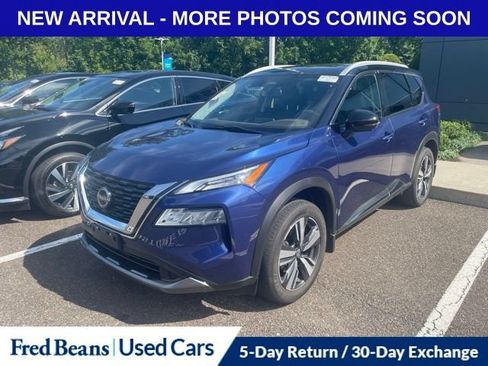Used 2023 Nissan Rogue SL AWD/4WD image 3