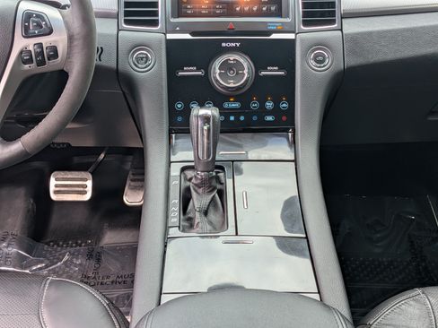 Used 2015 Ford Taurus SHO w/ Equipment Group 401A AWD/4WD image 19