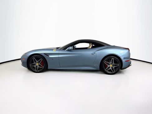 Certified 2017 Ferrari California T RWD image 4