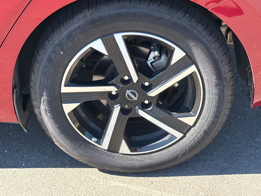 Used 2024 Nissan Sentra SV FWD image 19